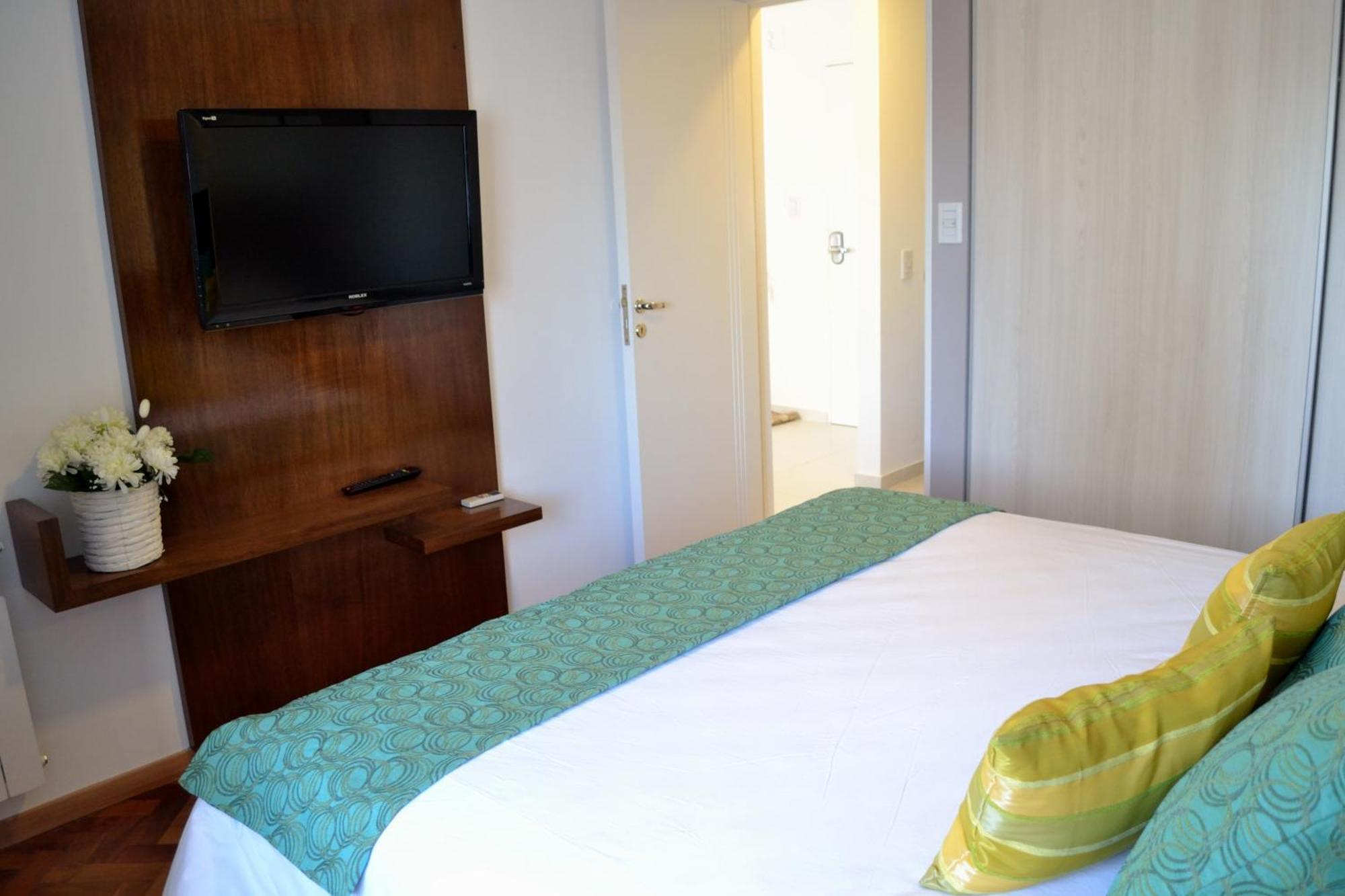At Suites Кордова Номер фото